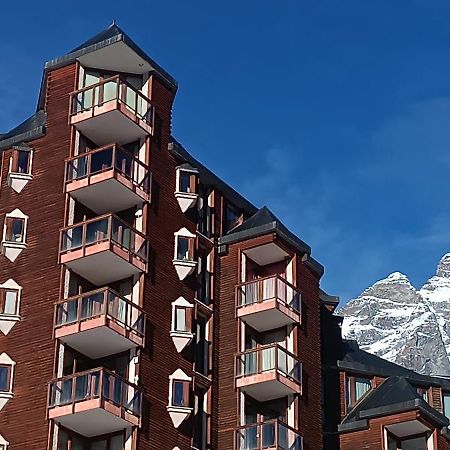 Giomein Sporting Red House Breuil-Cervinia Eksteriør bilde