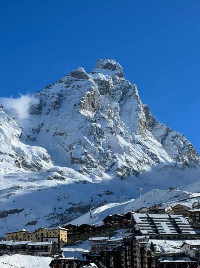 Giomein Sporting Red House Breuil-Cervinia Eksteriør bilde